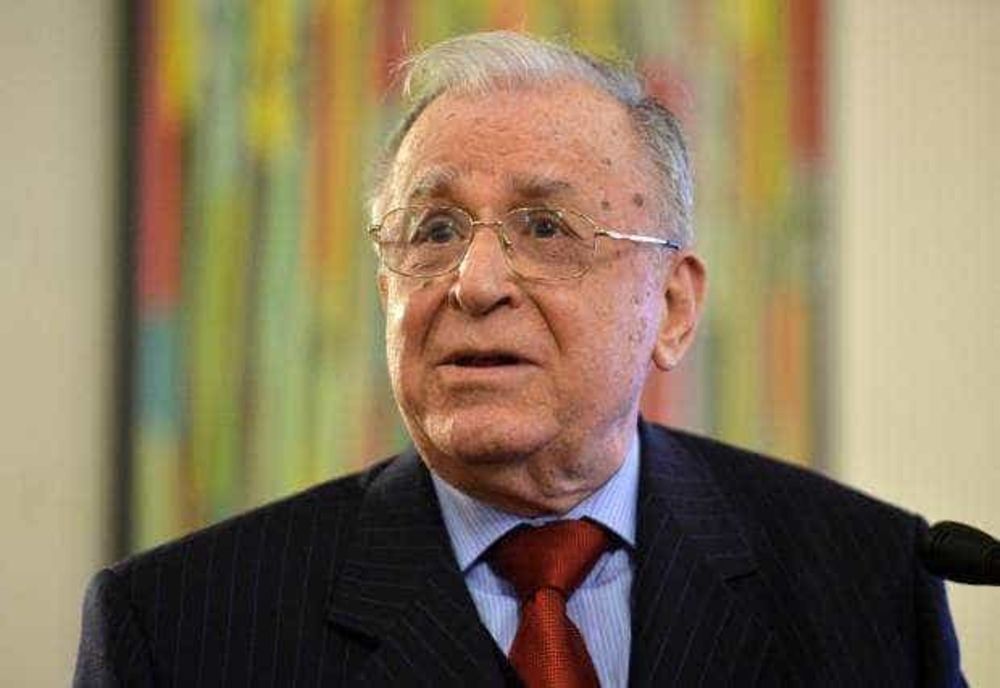 DE CE A FOST INTERNAT ION ILIESCU. PRECIZĂRILE SRI