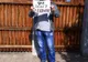 Protestul unui singur om a continuat la conacul lui Dragnea: ”We don`t beliviu”