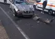 Un bărbat a murit după ce mașina în care se afla a intrat într-un tir