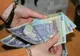 Angajaţii prefecturilor încasează un "spor de COVID", încă de anul trecut: 30% din salariul de bază