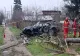 Șofer în stare gravă după ce a intrat cu mașina în stâlp în încercarea de a fugi de polițiști